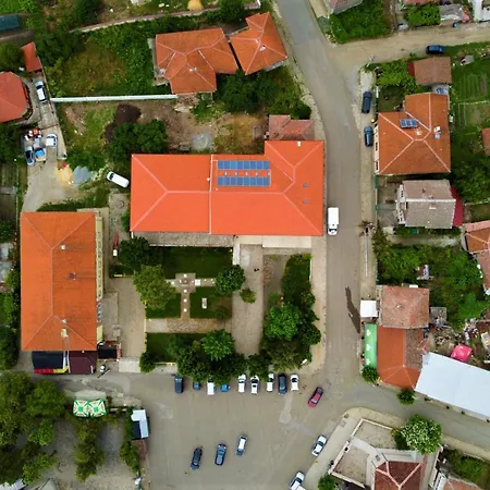 Къща За Гости Изар
