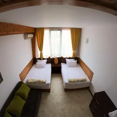 Guest house Къща За Гости Изар *