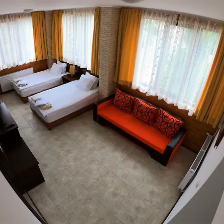 Guest house Къща За Гости Изар *