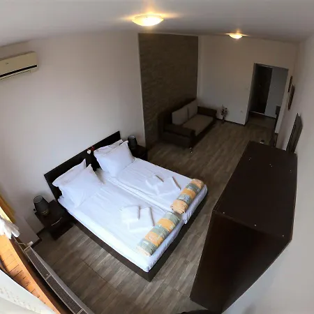 Guest house Къща За Гости Изар